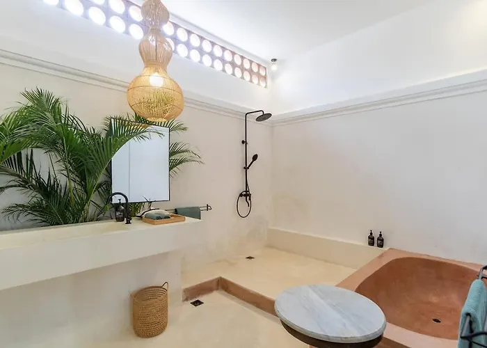 New Ideal 4br - Elegant Family And Friends Holiday home Kerobokan (Bali)