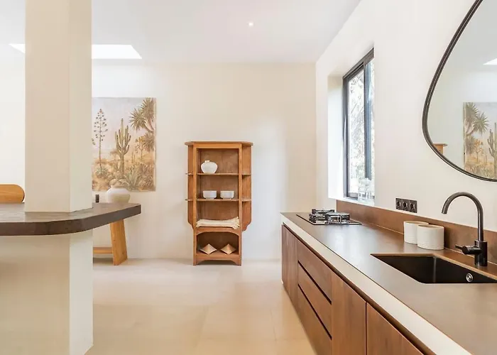 New Ideal 4br - Elegant Family And Friends Holiday home Kerobokan (Bali)